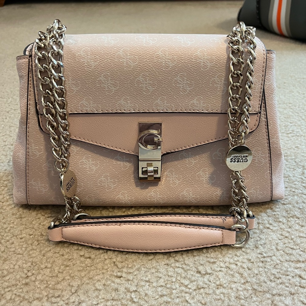 BRAND NEW Guess purse